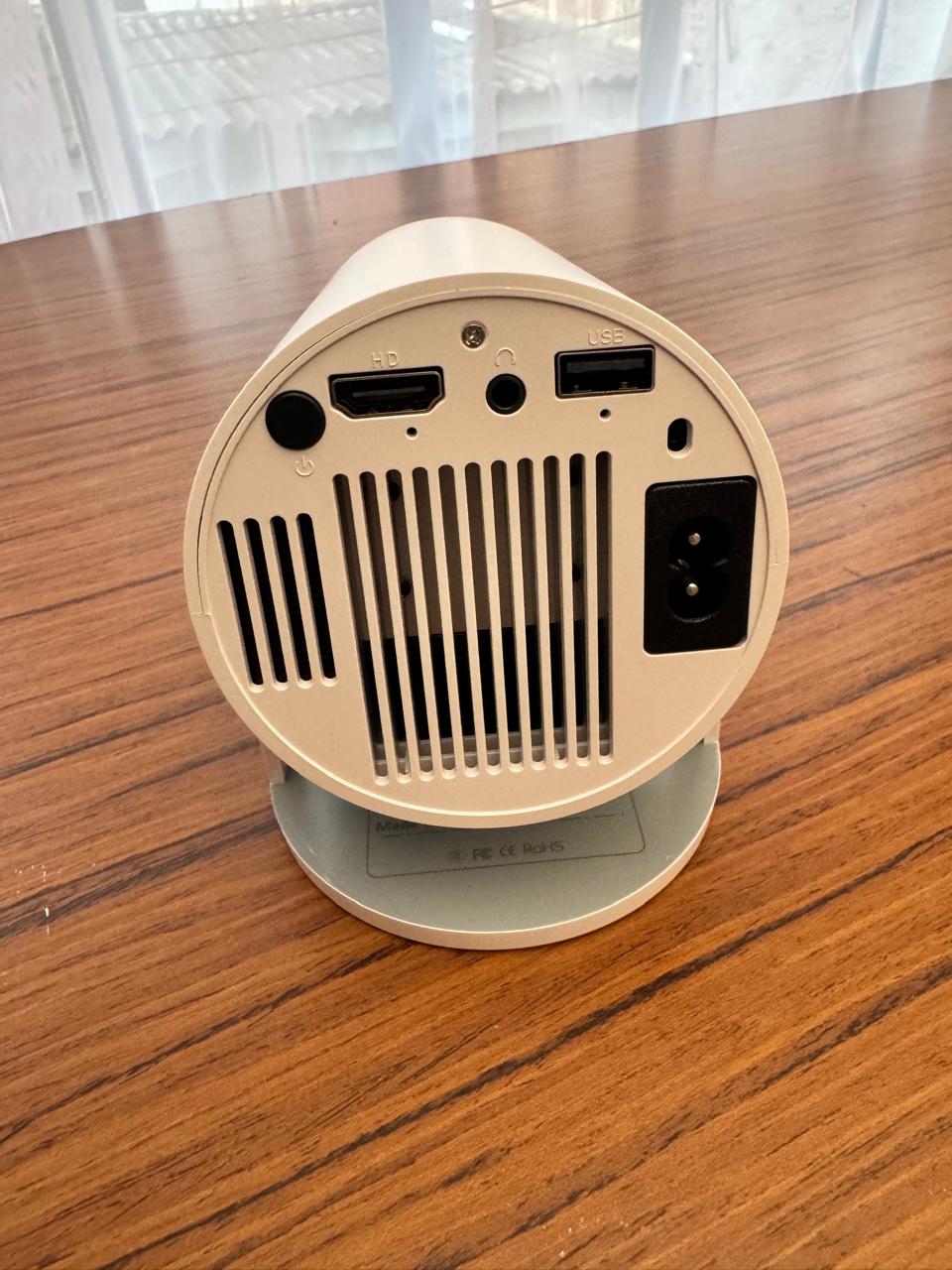Proyector HY300 Full HD Android + Control